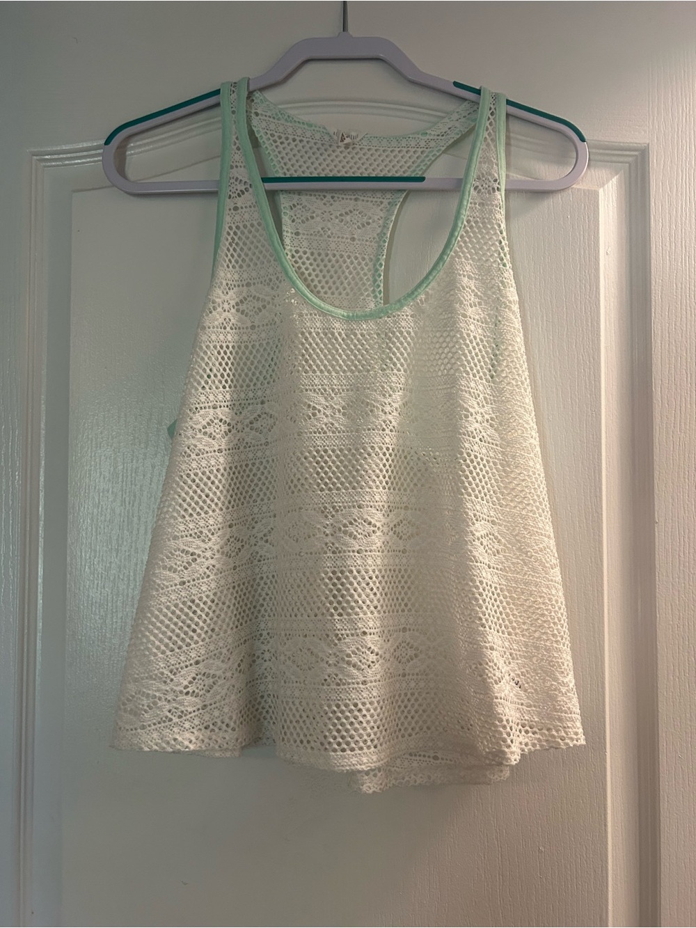 Aeropostale White Crochet Tank with Mint Trim